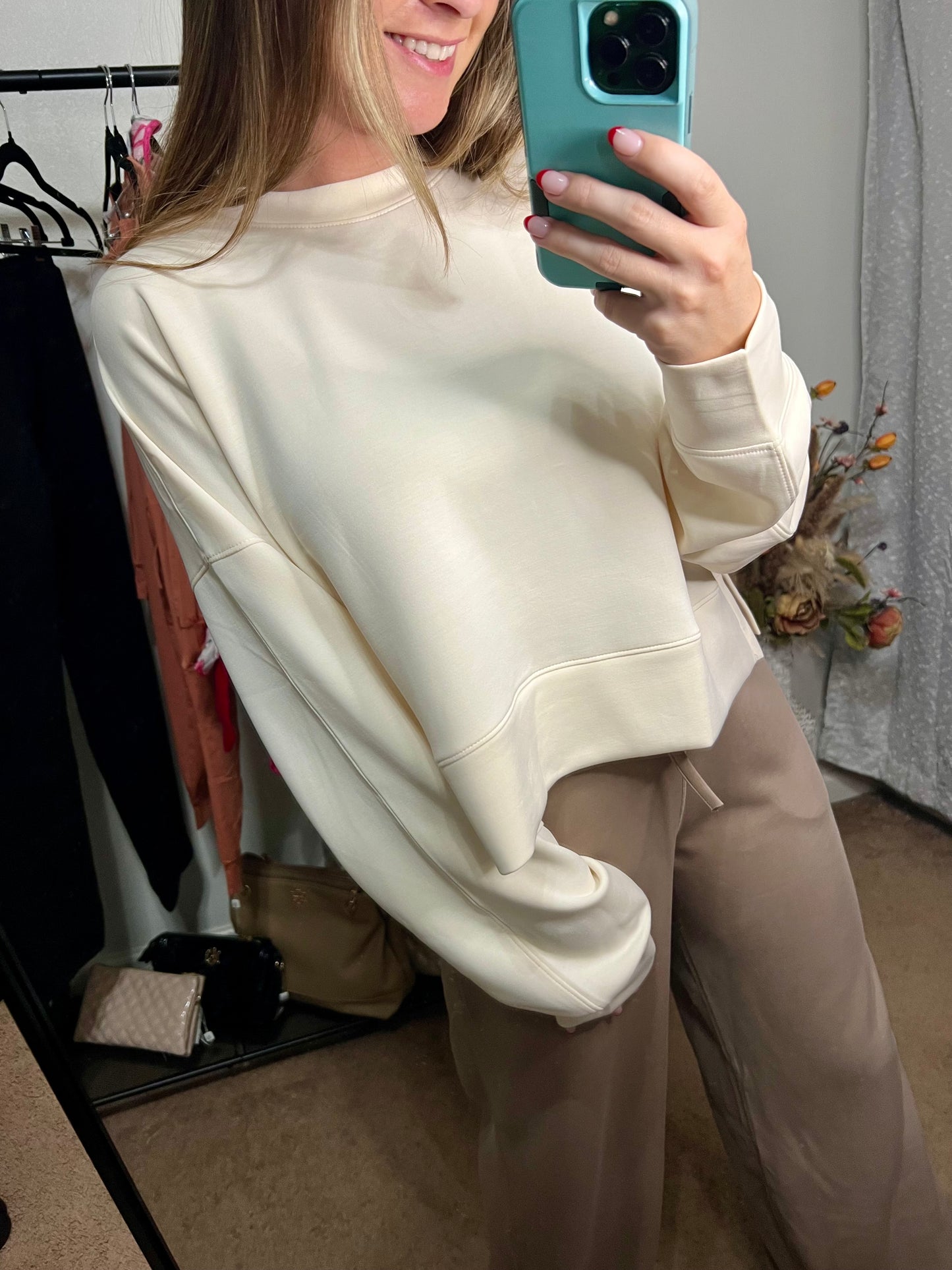 Mia Crop Sweatshirt