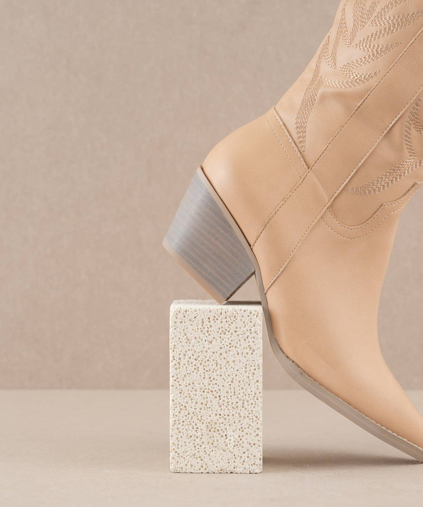 The Samara Nude Boot